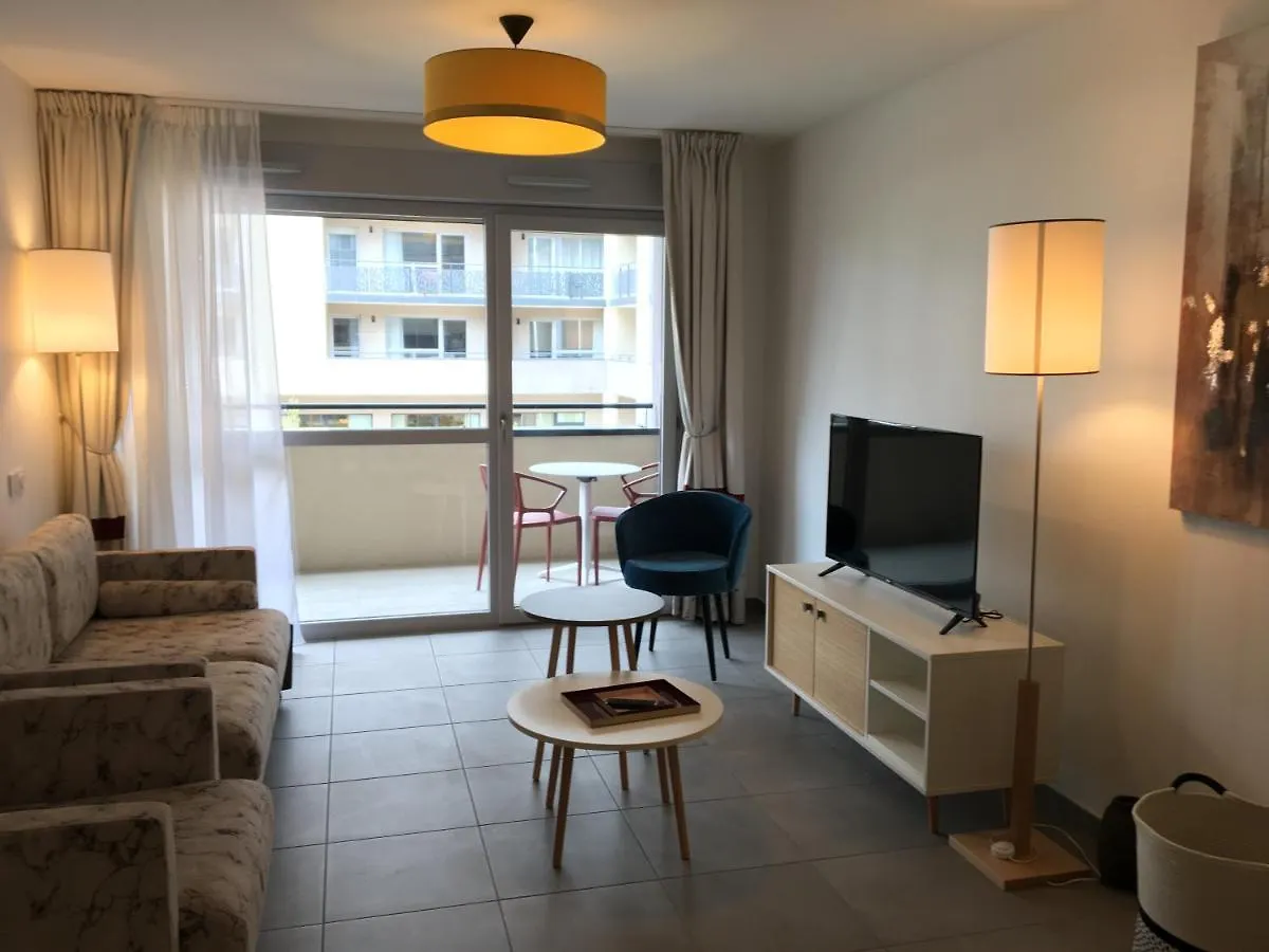Aparthotel Domitys L'Estampe à Romans-sur-Isère France
